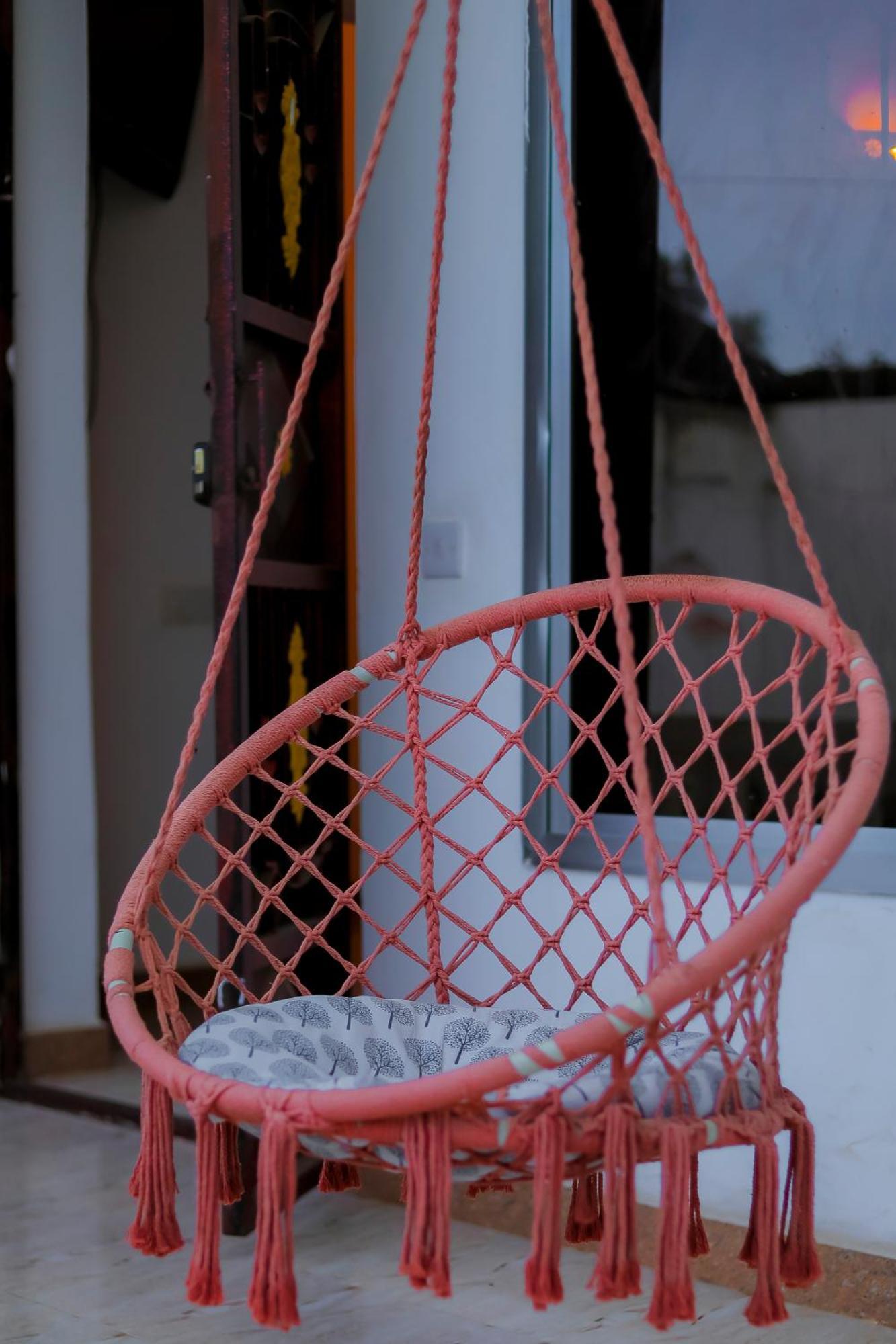 Raha House Bed & Breakfast นูงวี ภายนอก รูปภาพ
